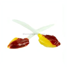Dulces Tipicos Cucharita Bi-Sabor Mango/Watermelon candy spoons with mango and watermelon paste.
