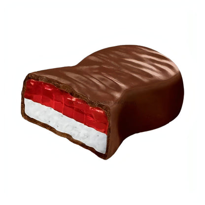Ricolino Bubu Lubu chocolate bar featuring strawberry and marshmallow filling, ideal bulk Mexican candy.